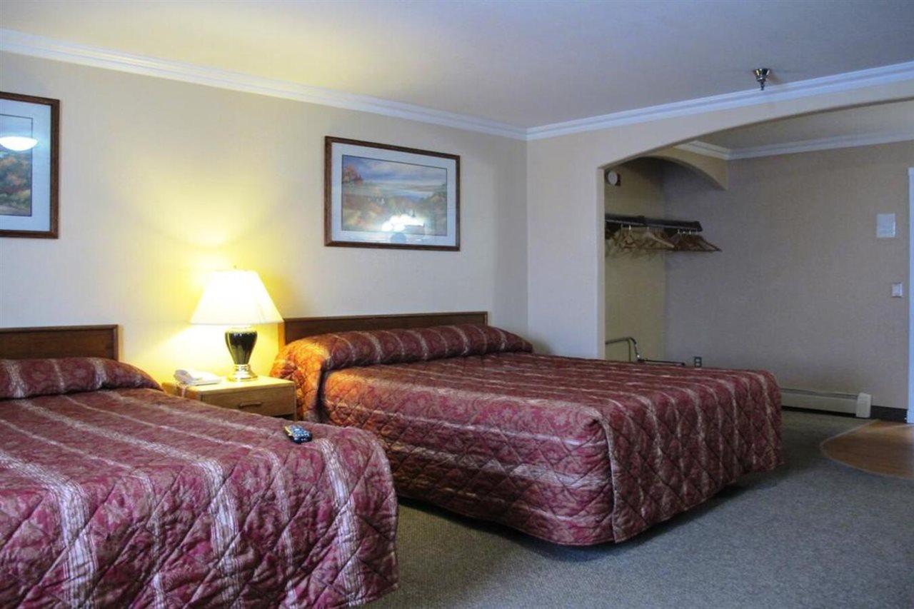 Merrill Field Inn Анкоридж Экстерьер фото